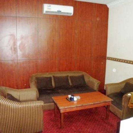 Al Farhan Hotel Suites - Al Salam Riadh Exterior foto