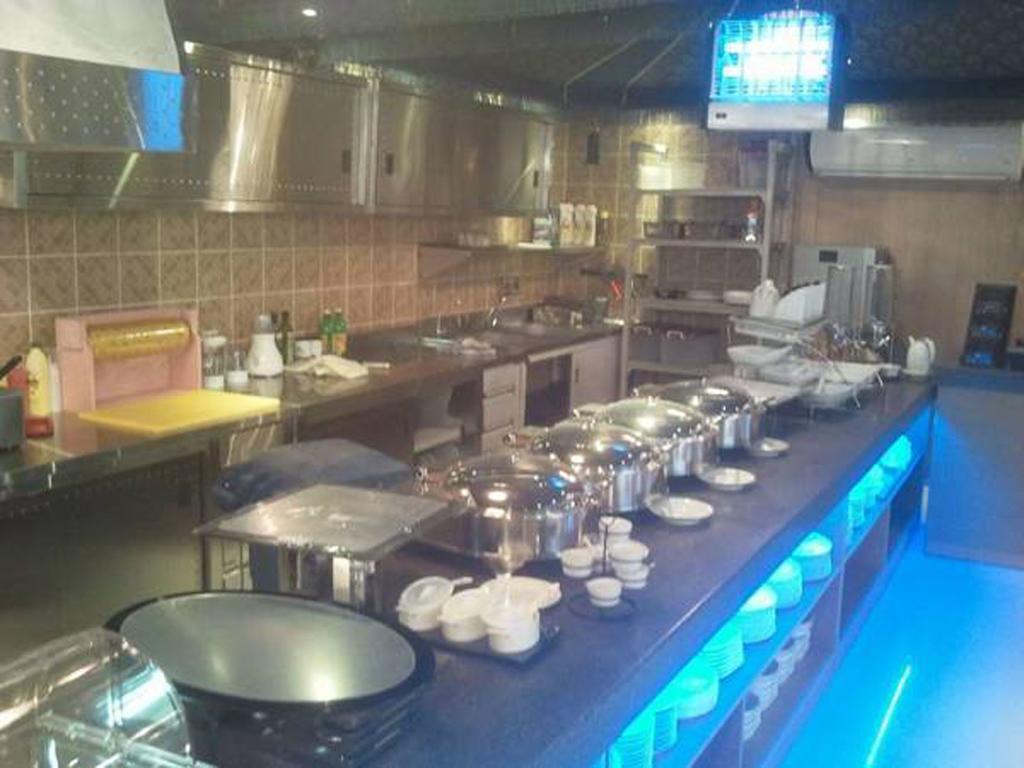 Al Farhan Hotel Suites - Al Salam Riadh Exterior foto