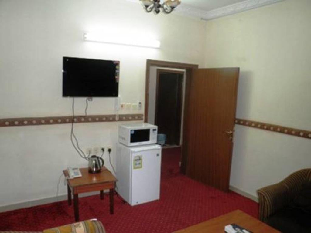 Al Farhan Hotel Suites - Al Salam Riadh Exterior foto
